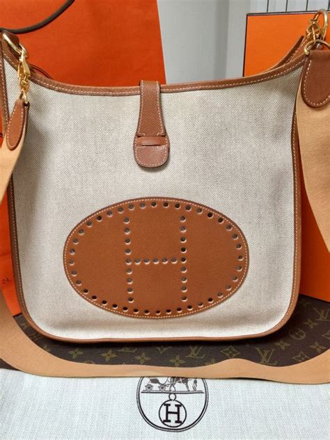 borsa evelyne hermes misure|hermes evelyne h logo.